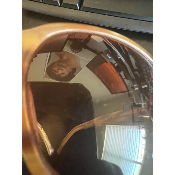 Chanel sunglasses tortoise color with bows on temples - Picture 7 of 10